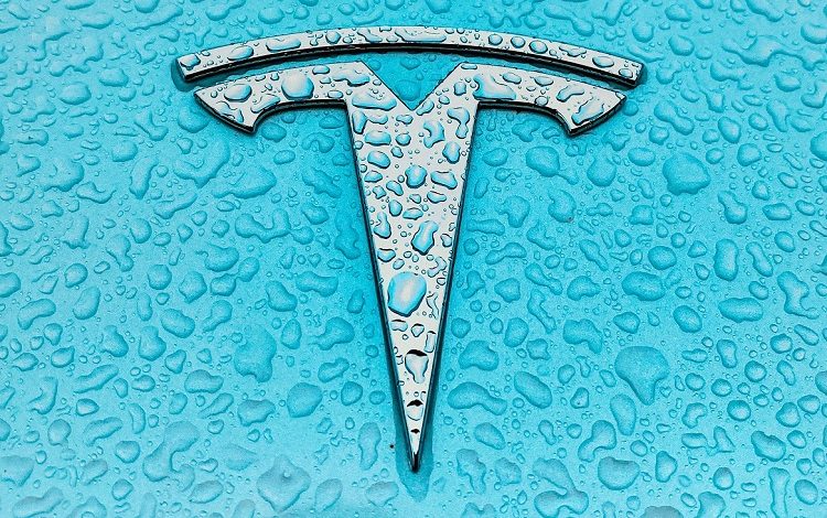 Фото - Tesla продала во втором квартале 75 % своих биткоинов за $936 млн